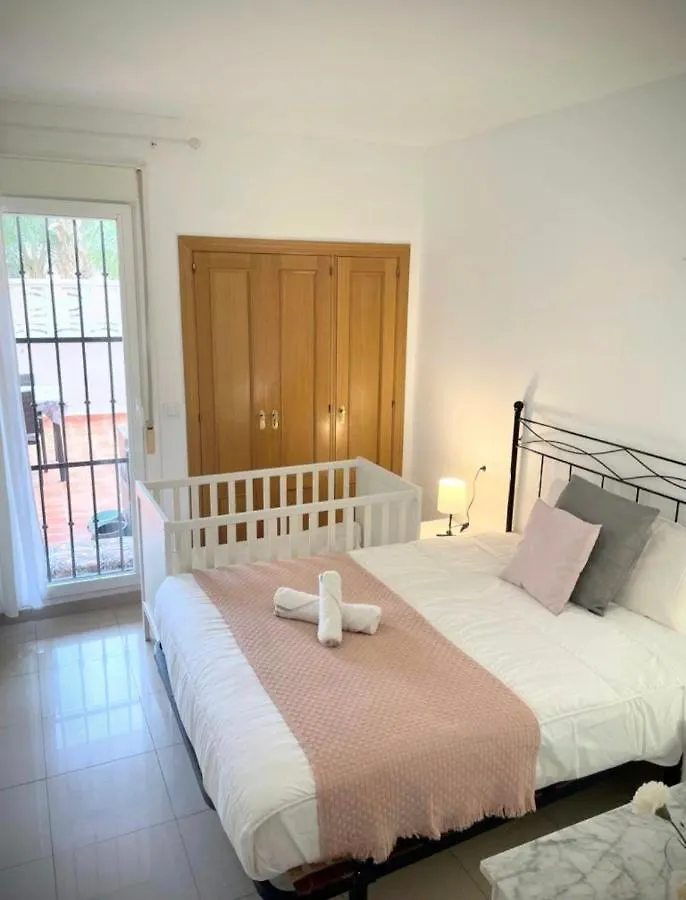 Trebol Home Estepona Apartamento