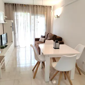 Luminoso En Con Terraza Y Parque Infantil Ideal Familias , Salou España